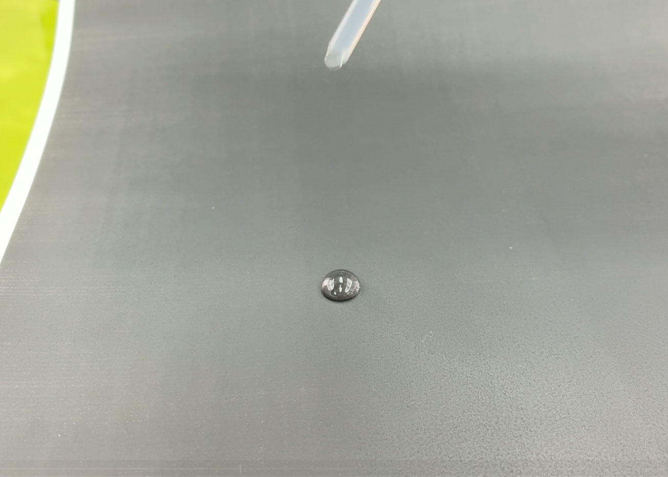 インク革命 互換トナー 水滴を垂らす